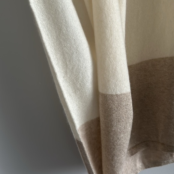 New J.McLaughlin cashmere turtleneck poncho . Cream color with lurex . One size - Picture 5 of 8